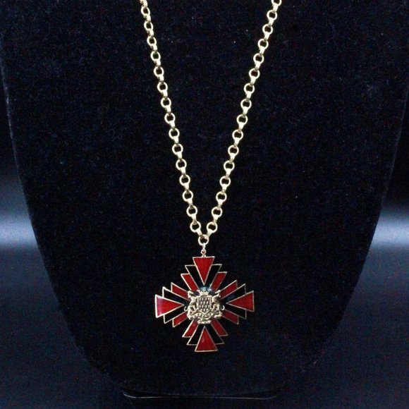 Unsigned Reinad Sunburst Maltese Cross Shield Crest Coat of Arm Necklace - Picture 4 of 8
